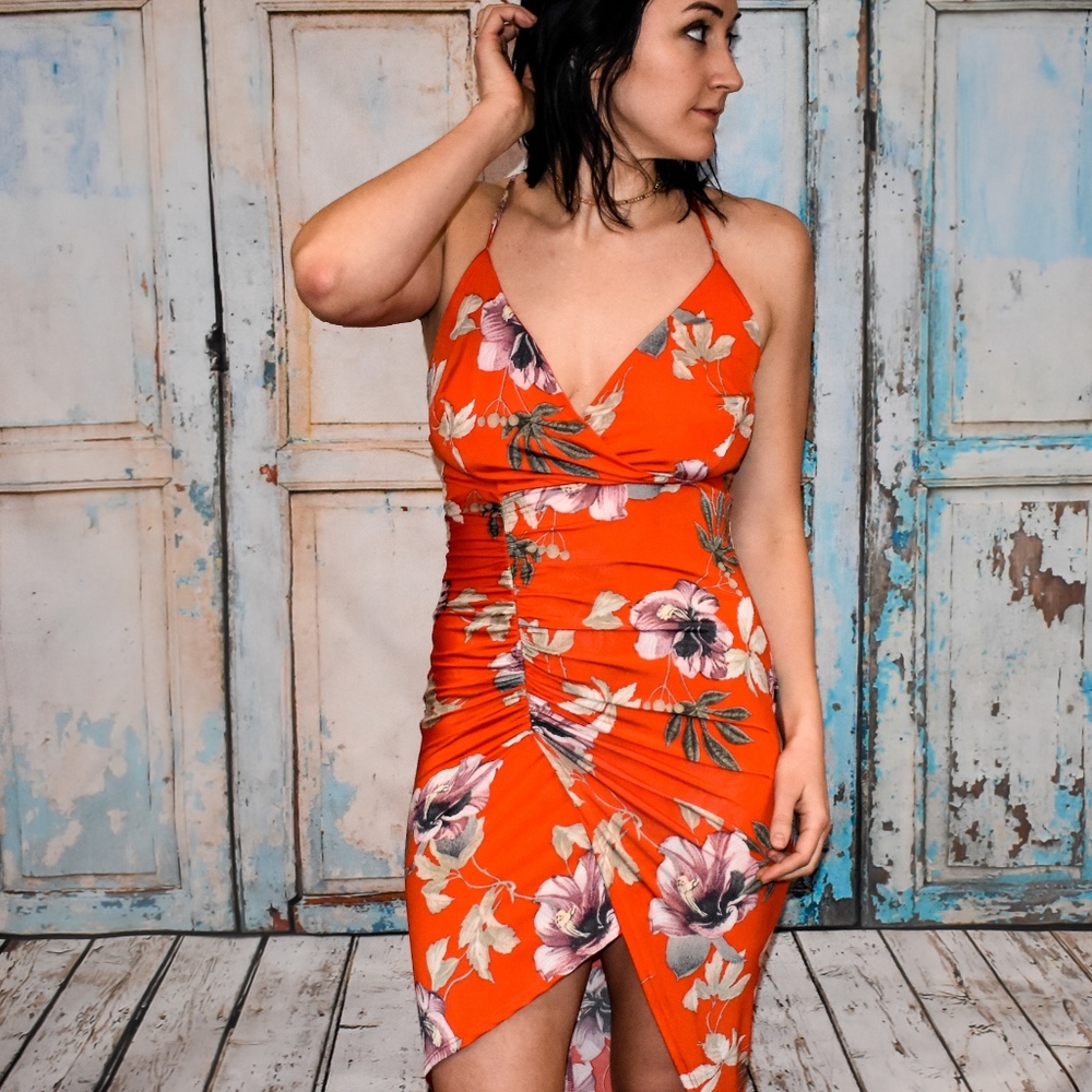 TROPICAL RUCHED WRAP MINI DRESS